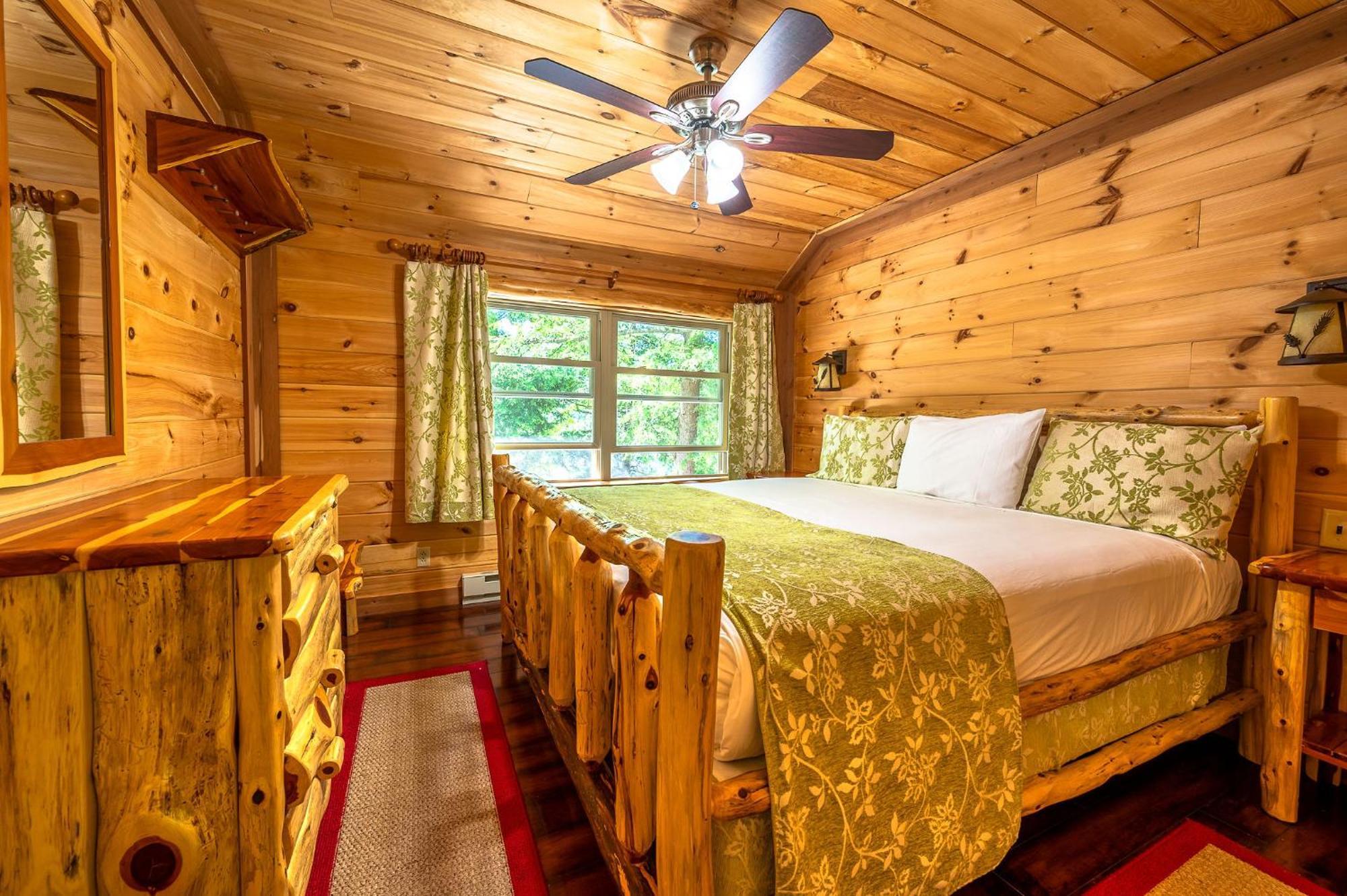 Motel Long Lake And Cottages 外观 照片