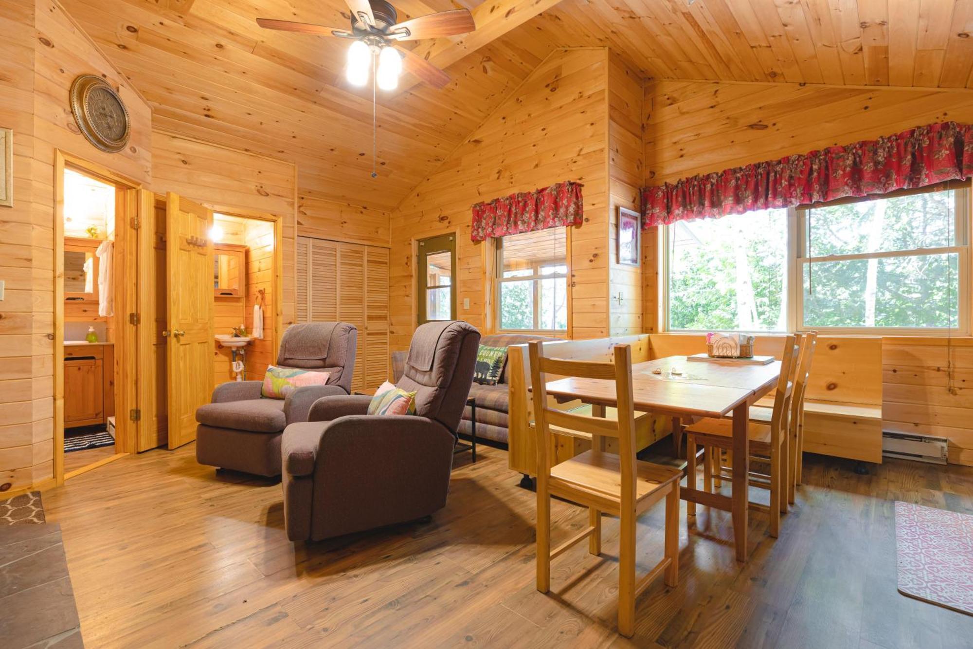 Motel Long Lake And Cottages 外观 照片