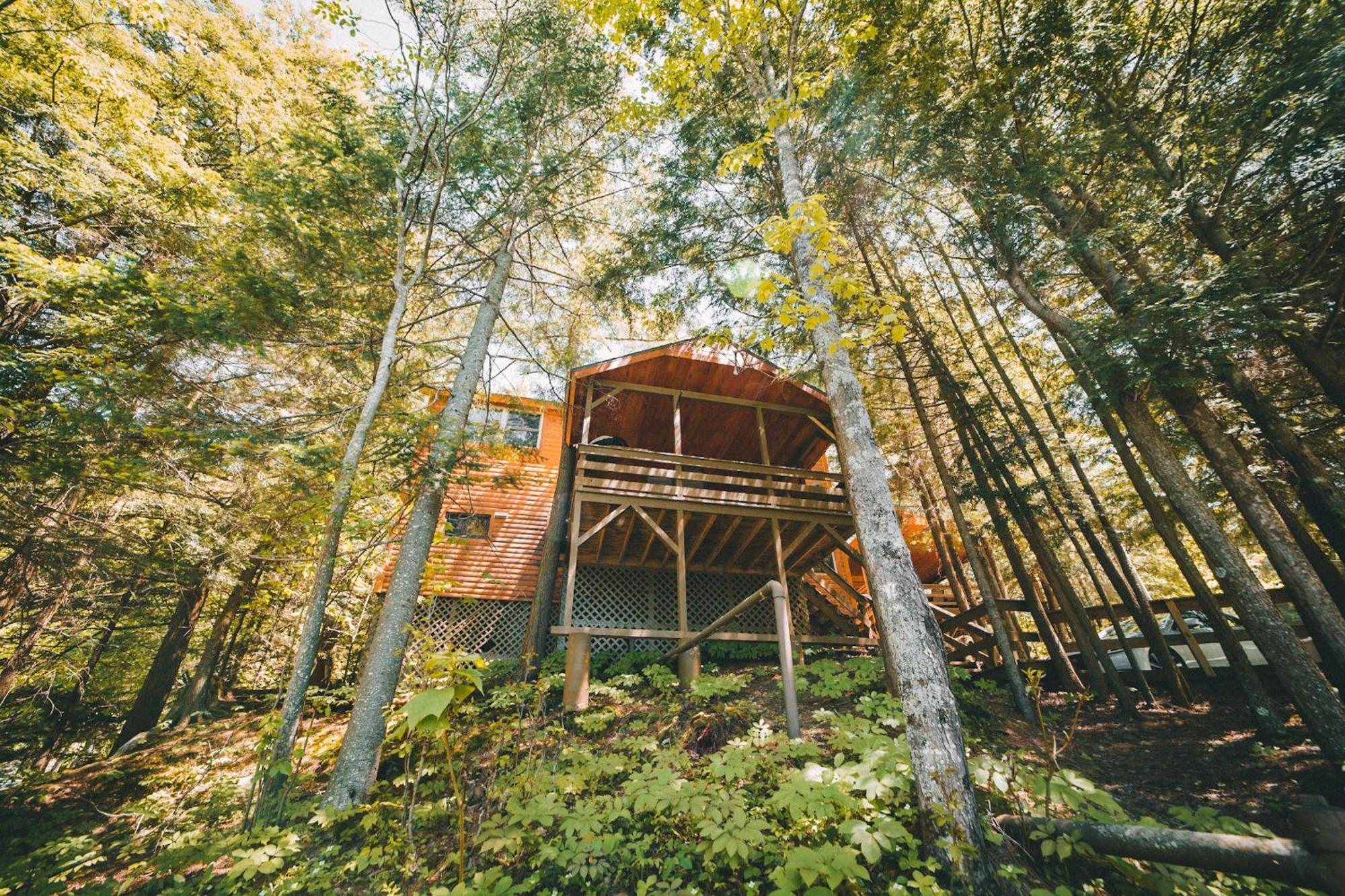 Motel Long Lake And Cottages 外观 照片