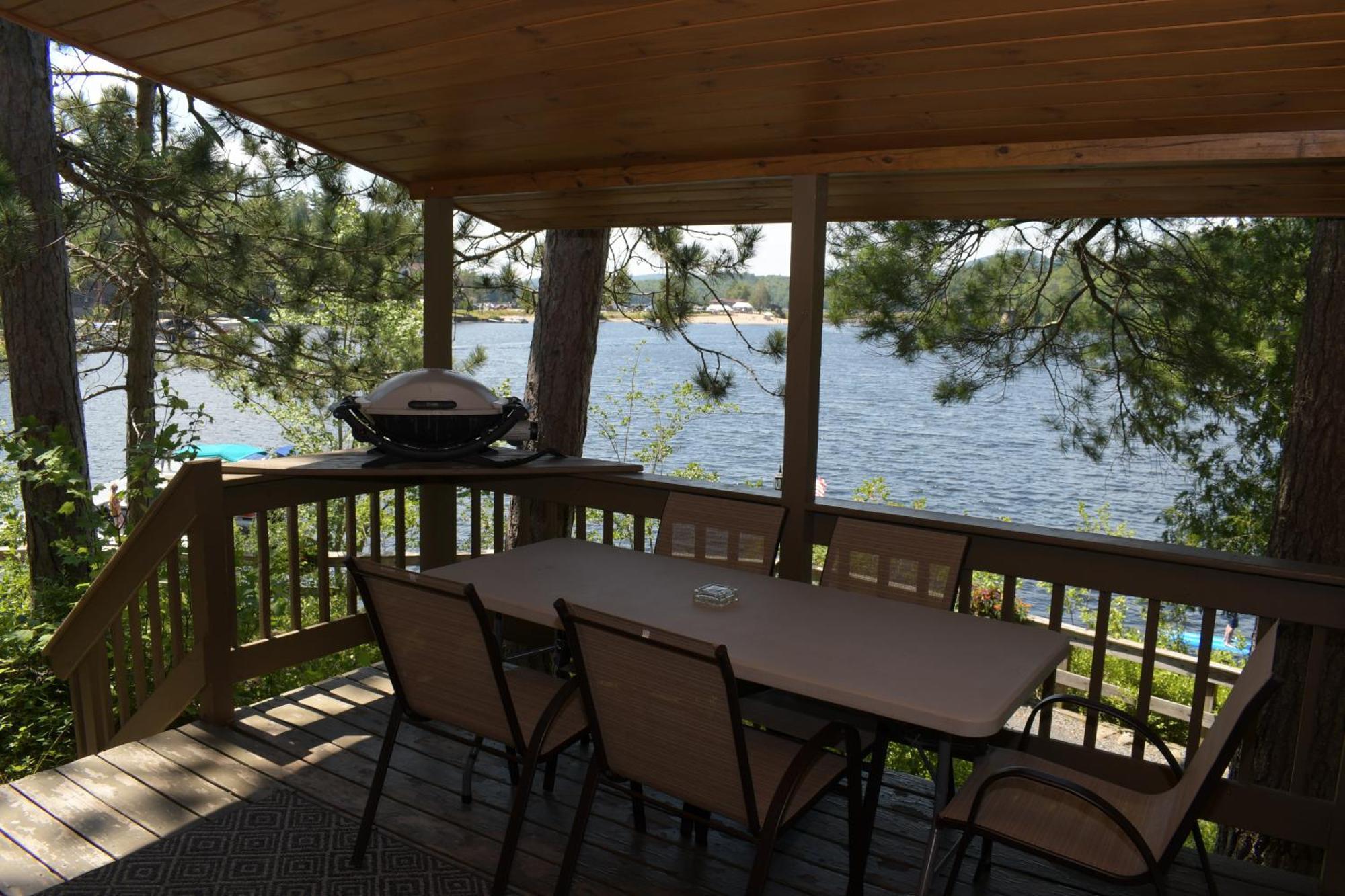 Motel Long Lake And Cottages 外观 照片